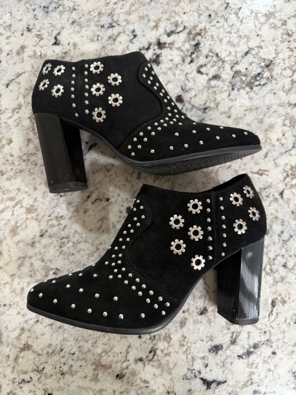 Geox Respria Black Studded Suede Block Heel Booties. EU 35
